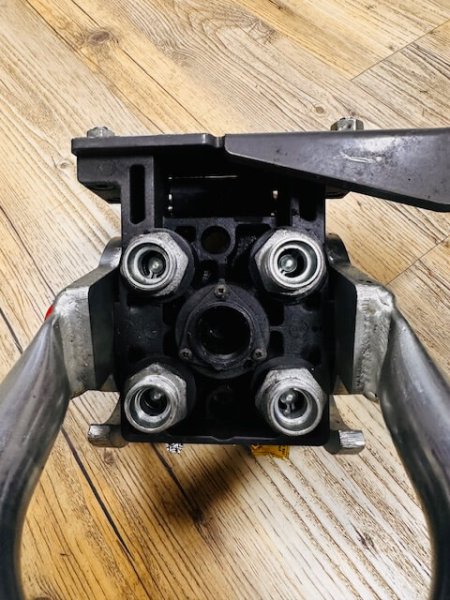 Muffe Unterteil Faster für Fendt 4fach 15L mit 7 poligen Stecker neuwertig